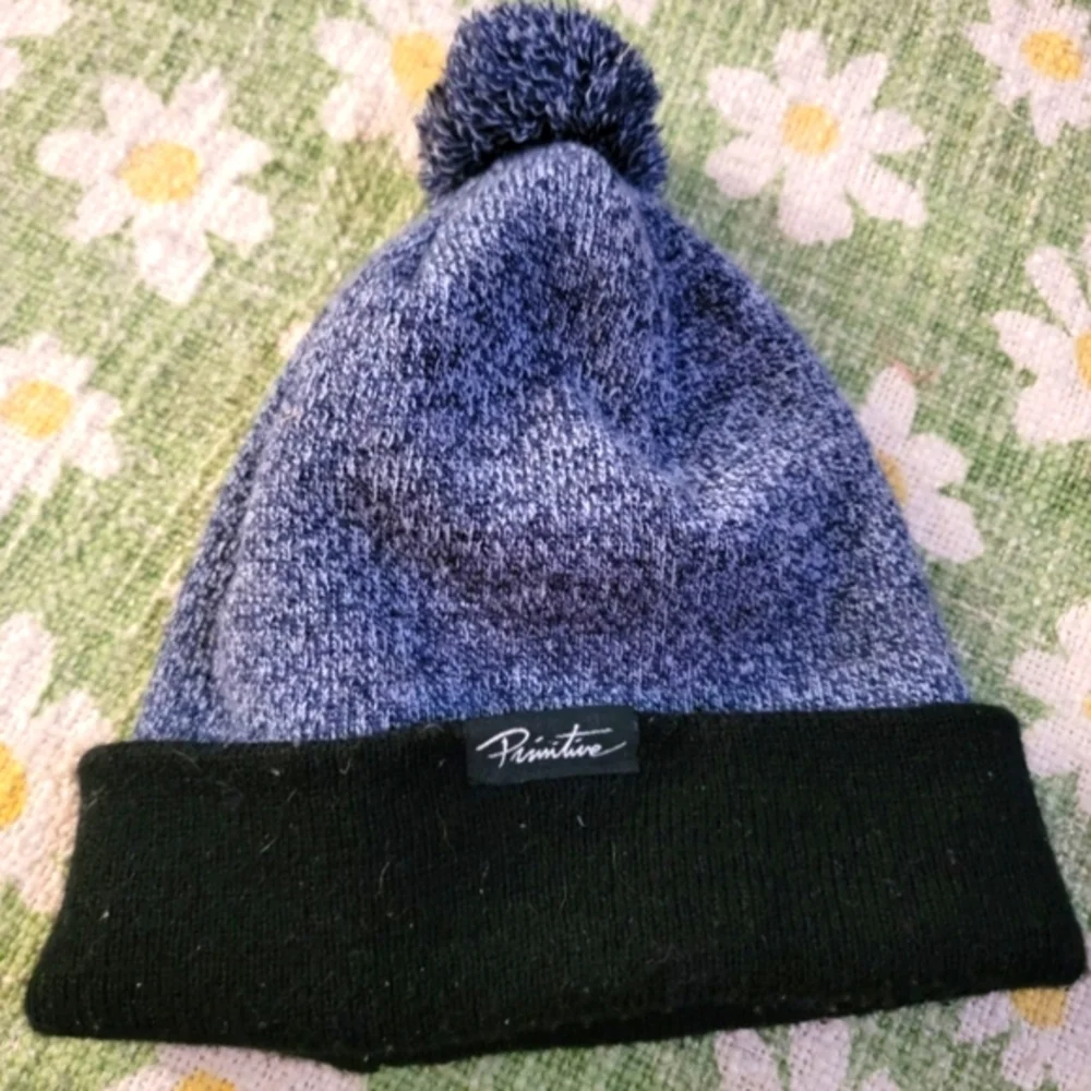 Primitive beanie - Picture 1 of 3